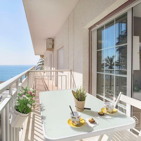 סאלו S12 - Beach Front Apartment --Free Wifi- מראה חיצוני תמונה